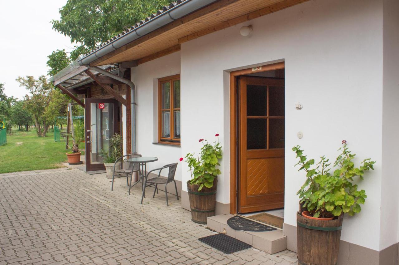 Rohrendorf bei Krems Weinbau Ettenauer מראה חיצוני תמונה