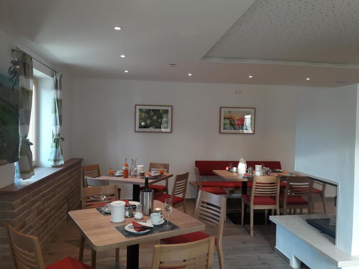 Rohrendorf bei Krems Weinbau Ettenauer מראה חיצוני תמונה